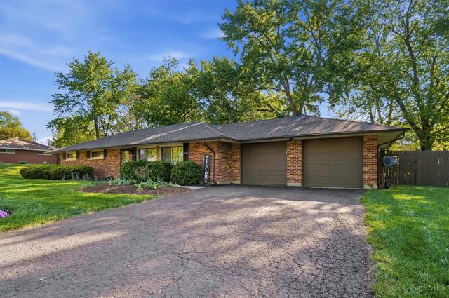 9226 Stephanie Street, Centerville, OH 45458