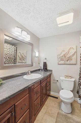 9226 Stephanie Street, Centerville, OH 45458