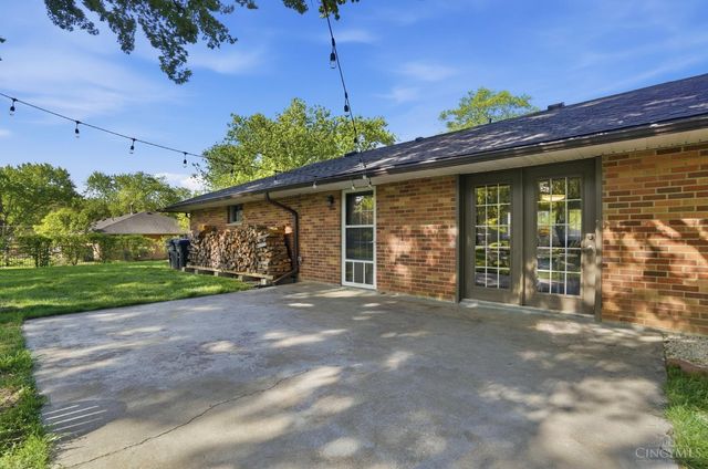 9226 Stephanie Street, Centerville, OH 45458