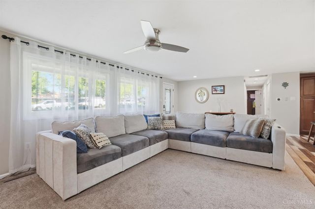 9226 Stephanie Street, Centerville, OH 45458