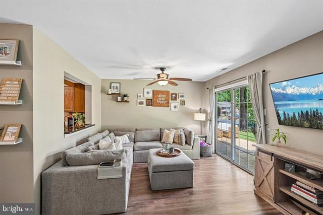 184 VICTORIA CT, Doylestown, PA 18901