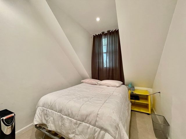 155 Amory St 155, Brookline, MA 02446
