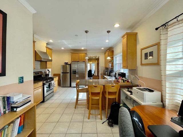 155 Amory St 155, Brookline, MA 02446
