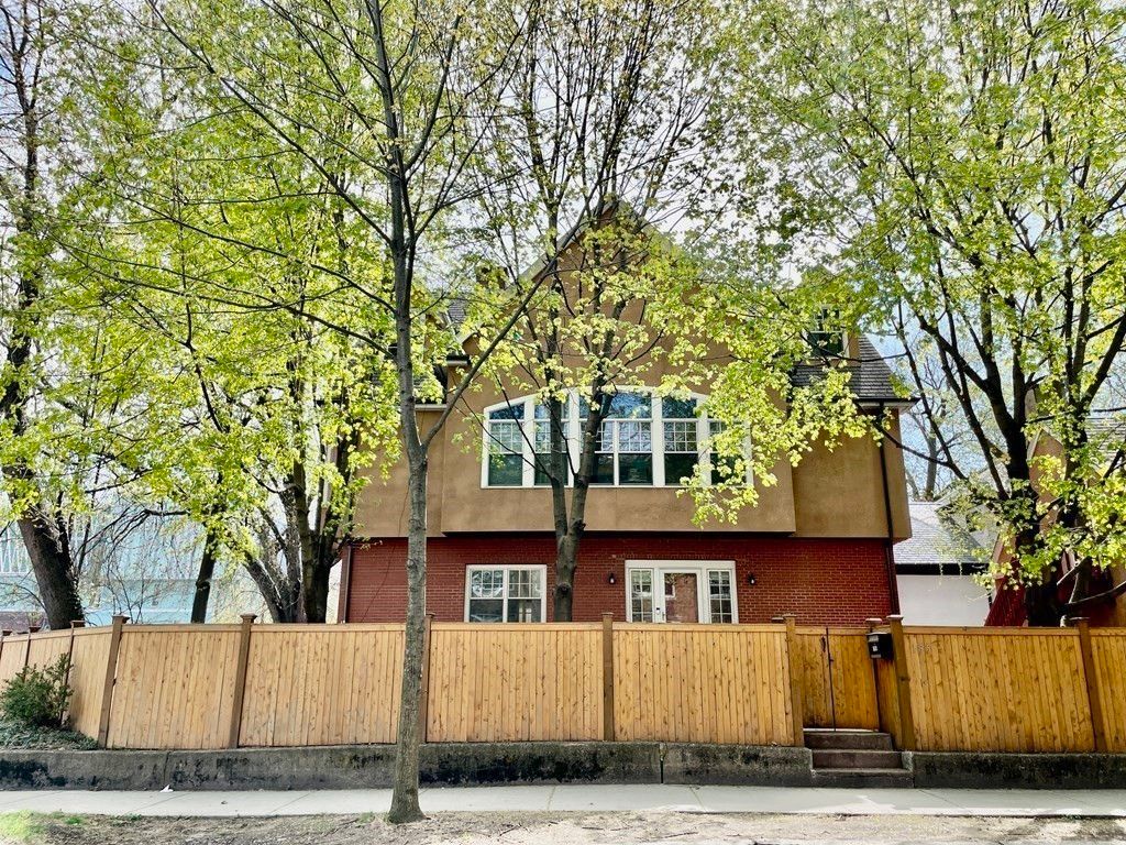 155 Amory St 155, Brookline, MA 02446