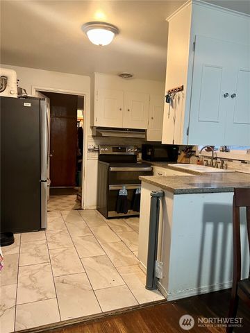 120 S Granite Street, Omak, WA 98841