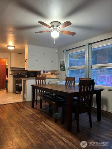 120 S Granite Street, Omak, WA 98841