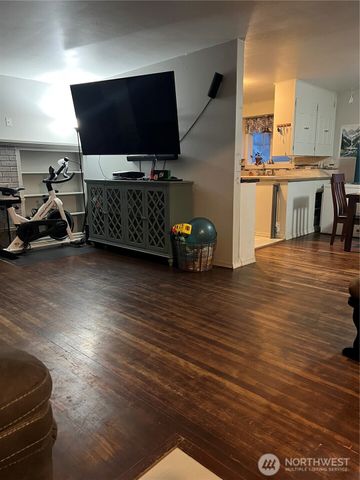 120 S Granite Street, Omak, WA 98841