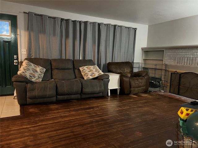 120 S Granite Street, Omak, WA 98841