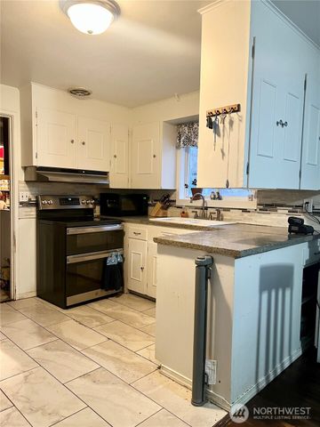 120 S Granite Street, Omak, WA 98841