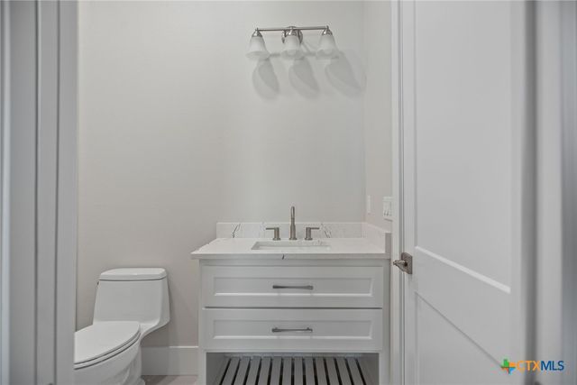 2062 W Harrison Avenue, Port O'connor, TX 77982