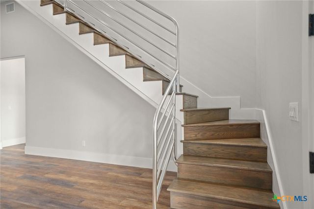 2062 W Harrison Avenue, Port O'connor, TX 77982