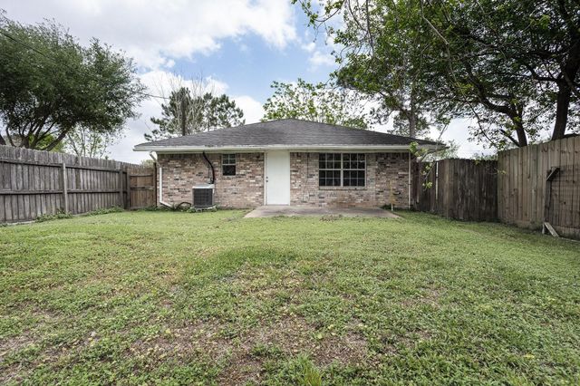 2538 Oday Road A, Pearland, TX 77581
