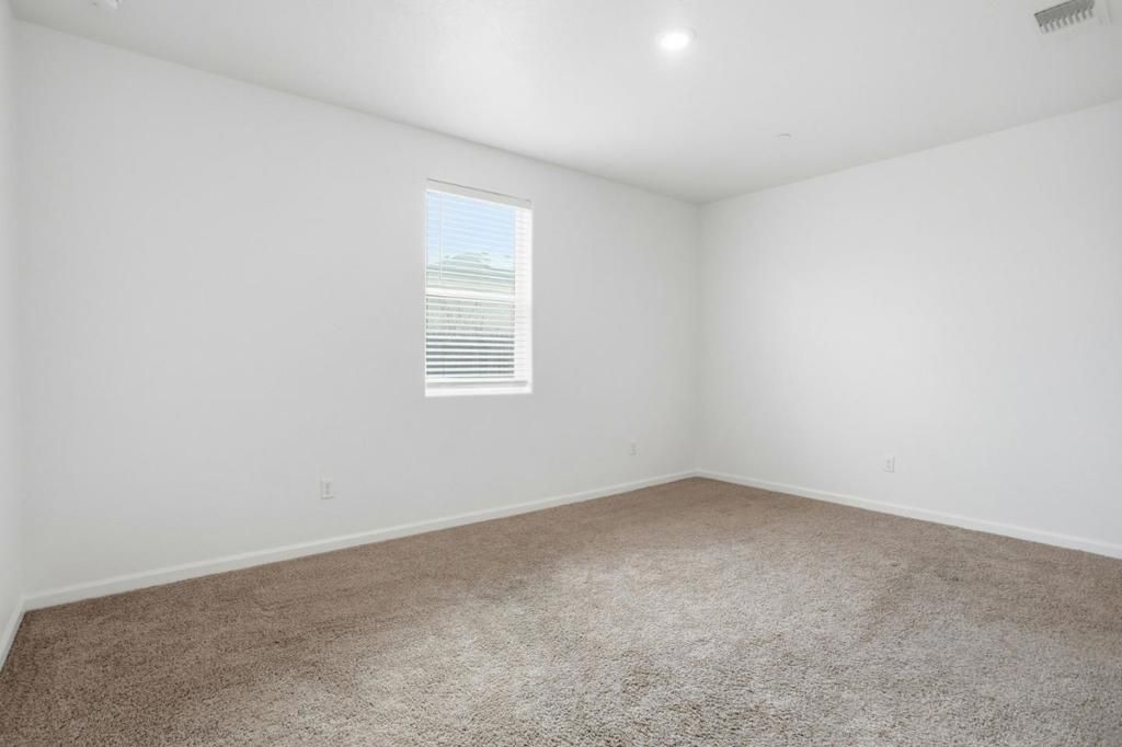 Image 12 of property listing at 5717 Harcrest Drive, Linda, CA 95901