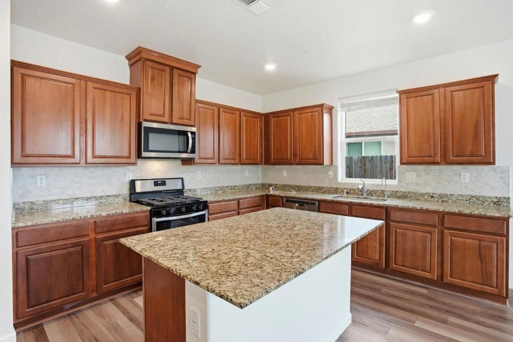 Image 6 of property listing at 5717 Harcrest Drive, Linda, CA 95901