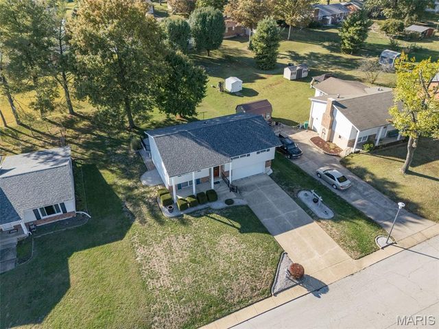 449 Oak Street, Ste Genevieve, MO 63670