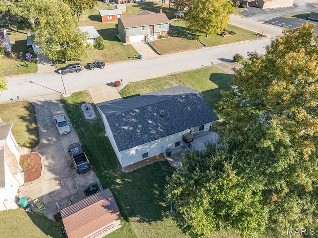 449 Oak Street, Ste Genevieve, MO 63670