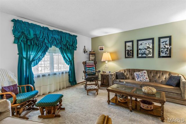 449 Oak Street, Ste Genevieve, MO 63670