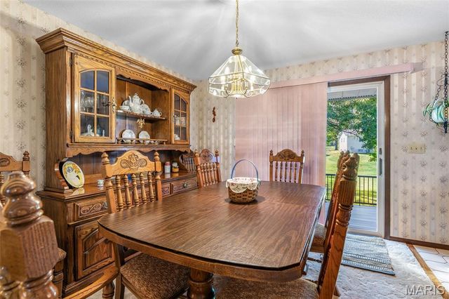 449 Oak Street, Ste Genevieve, MO 63670