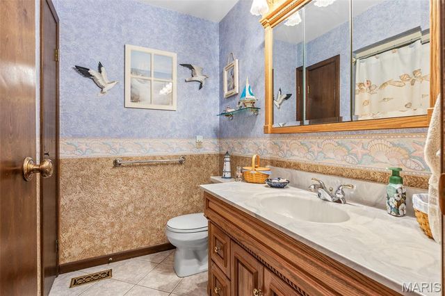 449 Oak Street, Ste Genevieve, MO 63670