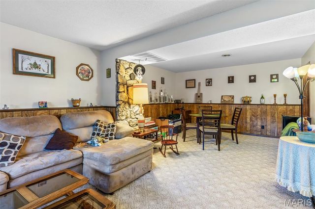 449 Oak Street, Ste Genevieve, MO 63670