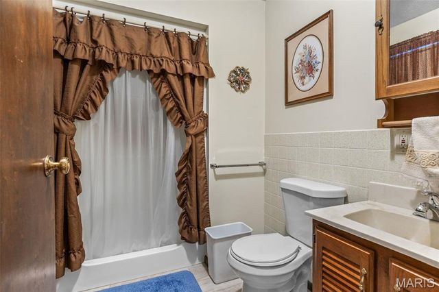 449 Oak Street, Ste Genevieve, MO 63670