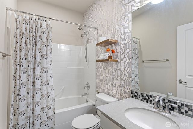 18439 138th Street E, Bonney Lake, WA 98391