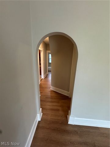 3327 Bradford Road, Cleveland Heights, OH 44118
