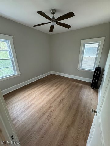 3327 Bradford Road, Cleveland Heights, OH 44118
