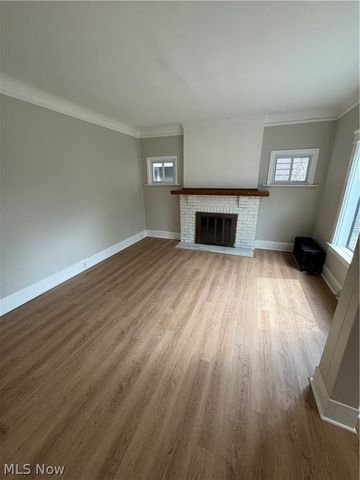 3327 Bradford Road, Cleveland Heights, OH 44118