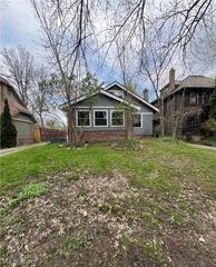3327 Bradford Road, Cleveland Heights, OH 44118