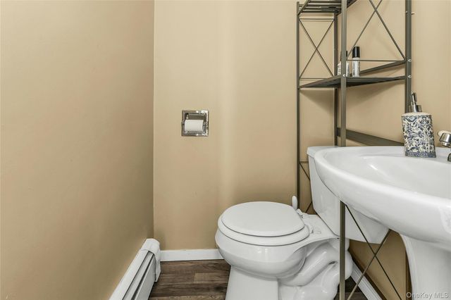 86 Taft Avenue, Lynbrook, NY 11563