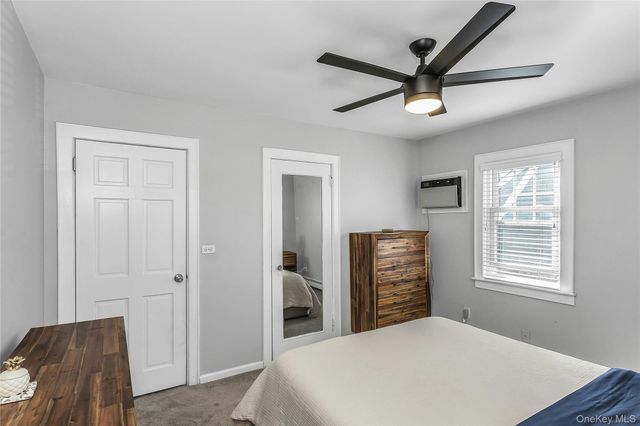 86 Taft Avenue, Lynbrook, NY 11563