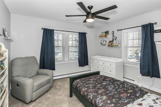 86 Taft Avenue, Lynbrook, NY 11563