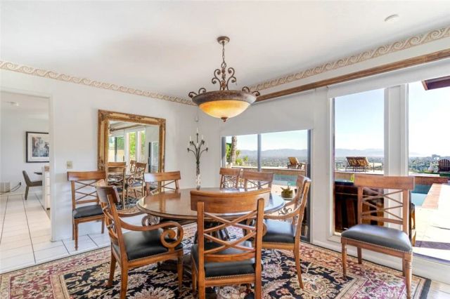 6022 Maury Avenue, Woodland Hills, CA 91367