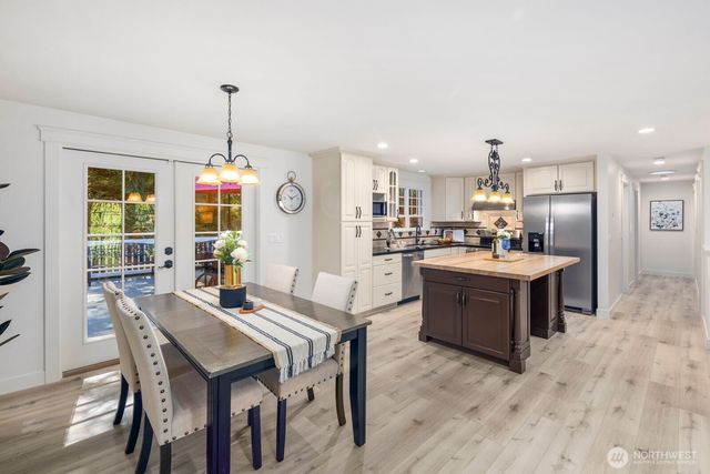 153 221st Avenue NE, Sammamish, WA 98074