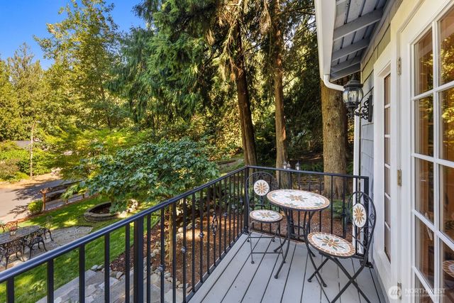 153 221st Avenue NE, Sammamish, WA 98074