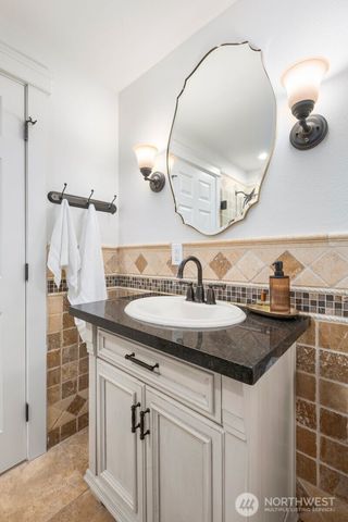 153 221st Avenue NE, Sammamish, WA 98074