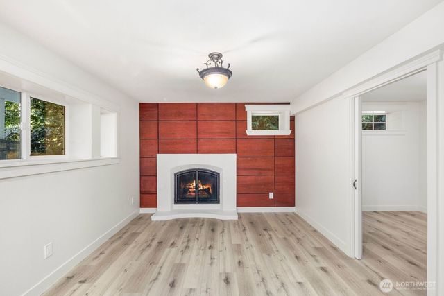 153 221st Avenue NE, Sammamish, WA 98074