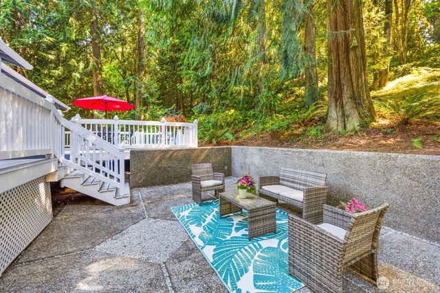 153 221st Avenue NE, Sammamish, WA 98074