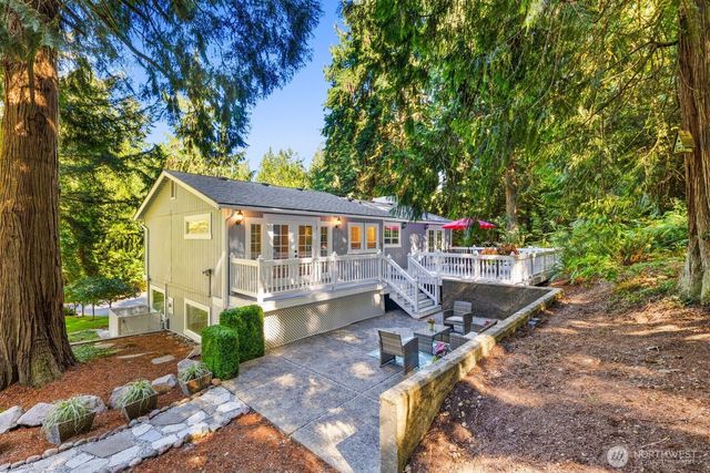 153 221st Avenue NE, Sammamish, WA 98074