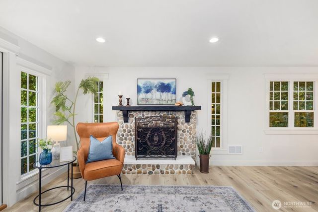 153 221st Avenue NE, Sammamish, WA 98074