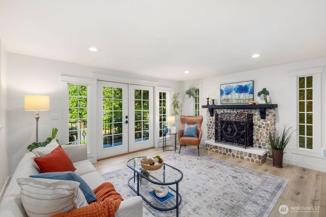 153 221st Avenue NE, Sammamish, WA 98074