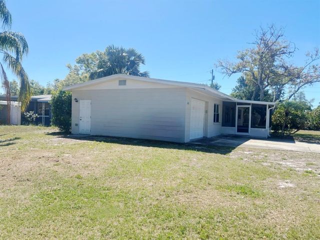 3851 72ND STREET N, St Petersburg, FL 33709