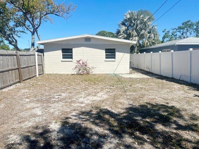 3851 72ND STREET N, St Petersburg, FL 33709