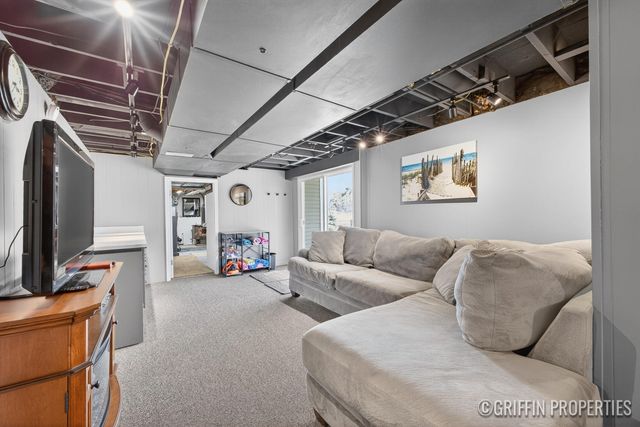 1328 Greenly Street, Jamestown Twp, MI 49426