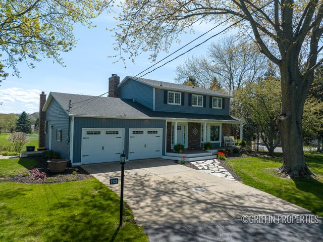 1328 Greenly Street, Jamestown Twp, MI 49426