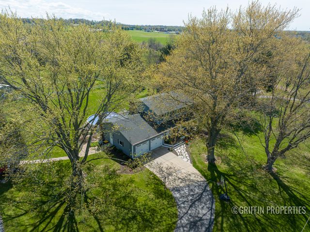 1328 Greenly Street, Jamestown Twp, MI 49426