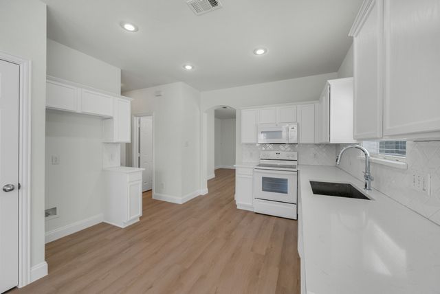 9810 Walnut Hill Drive, Providence Village, TX 76227