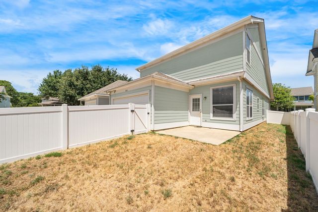 9810 Walnut Hill Drive, Providence Village, TX 76227