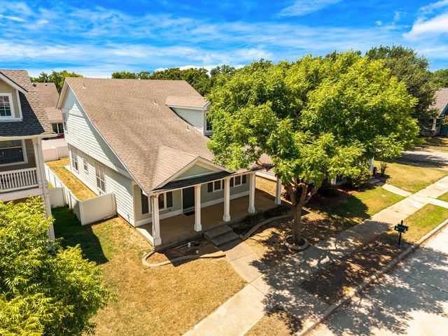 9810 Walnut Hill Drive, Providence Village, TX 76227